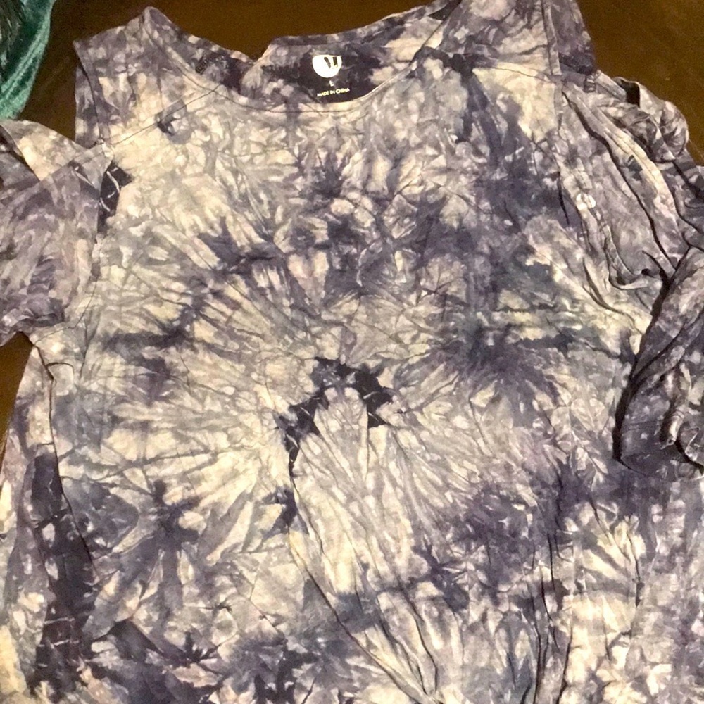 LADIES top